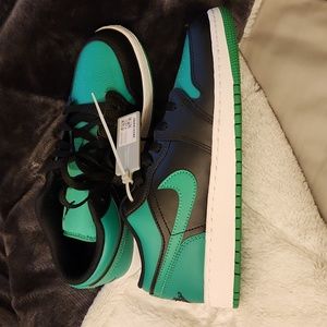 Air Jordan 1 Low Lucky Green/Black/White